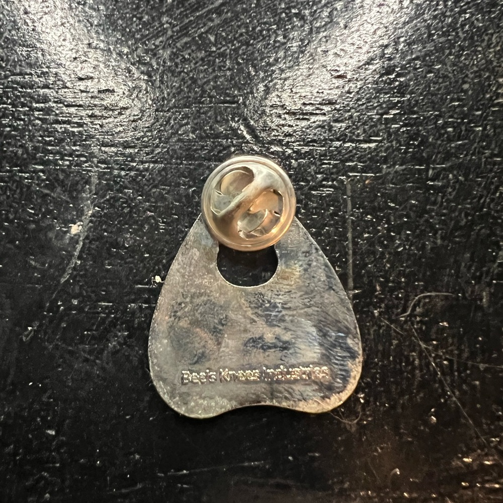 cat planchette metal enamel pin - Picture 4 of 4